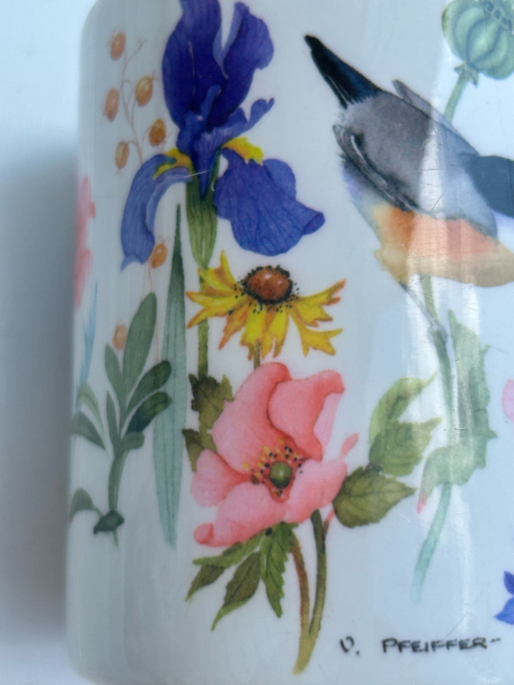 Vintage Mugs Valarie Pfeiffer Floral Bird Ceramic Coffee Cups Cottagecore  2 - Picture 9 of 10